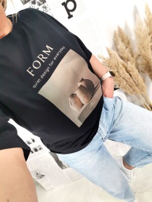 T-shirt oversize Czarna Form