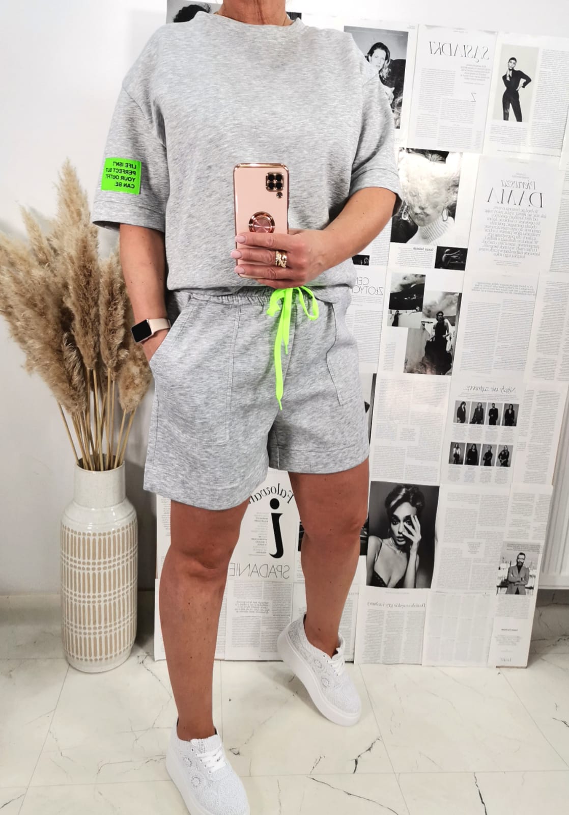 Komplet Grey melange Bluza - szorty z naszywką - obrazek 3