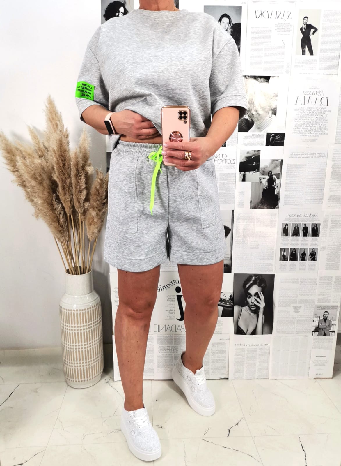Komplet Grey melange Bluza - szorty z naszywką - obrazek 5