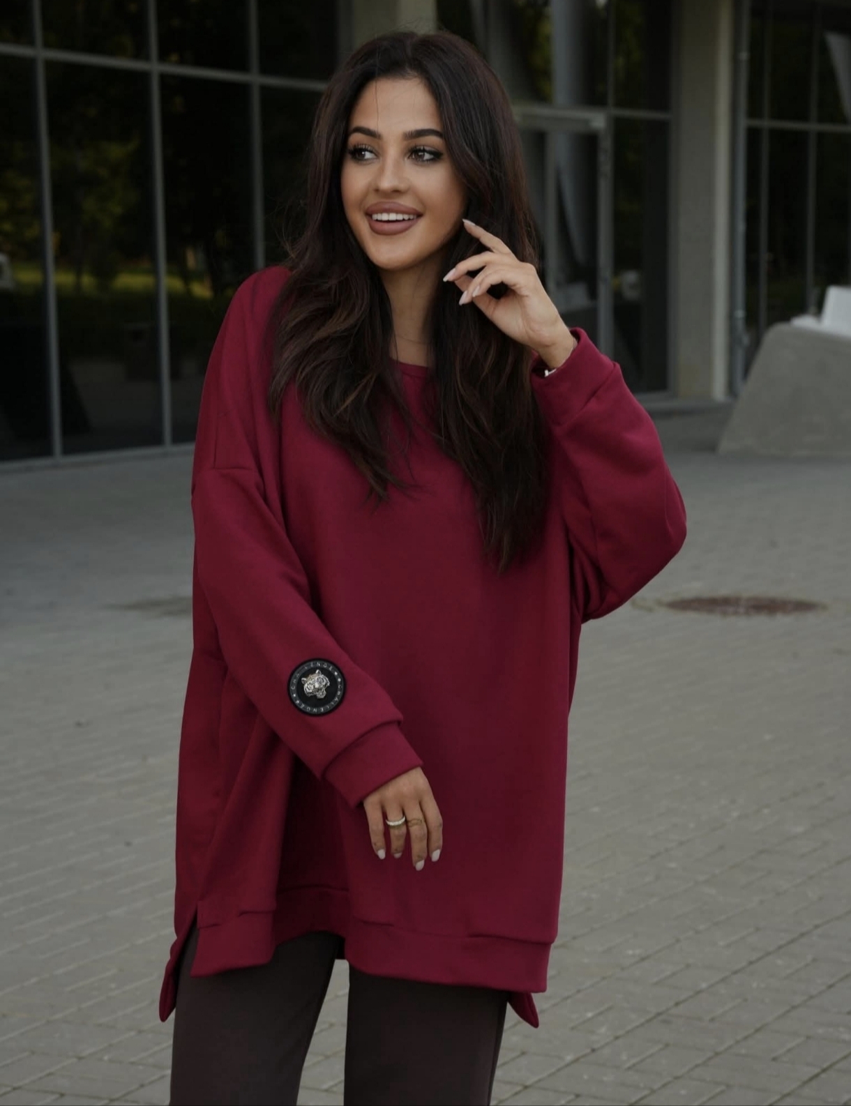 Bluza mocno oversize Burgunde TIGER - obrazek 2